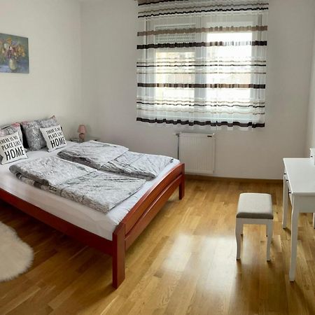 Paris Apartment -Free Private Parking Нови-Сад Экстерьер фото