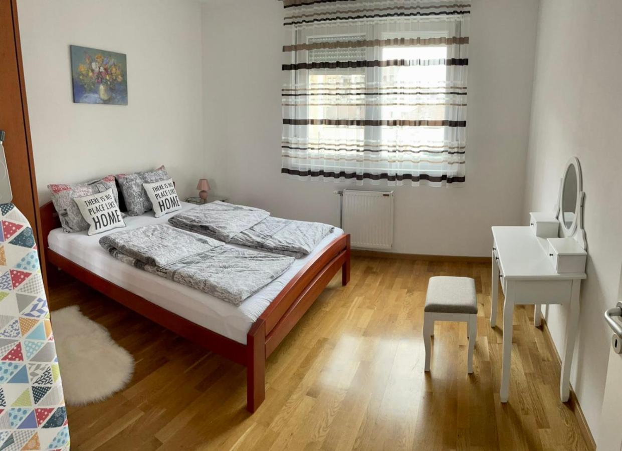 Paris Apartment -Free Private Parking Нови-Сад Экстерьер фото