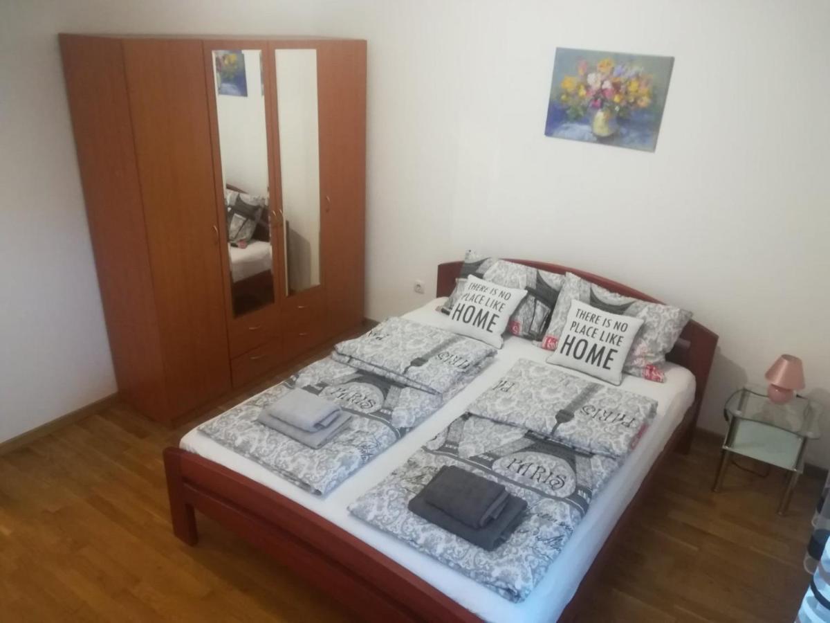 Paris Apartment -Free Private Parking Нови-Сад Экстерьер фото